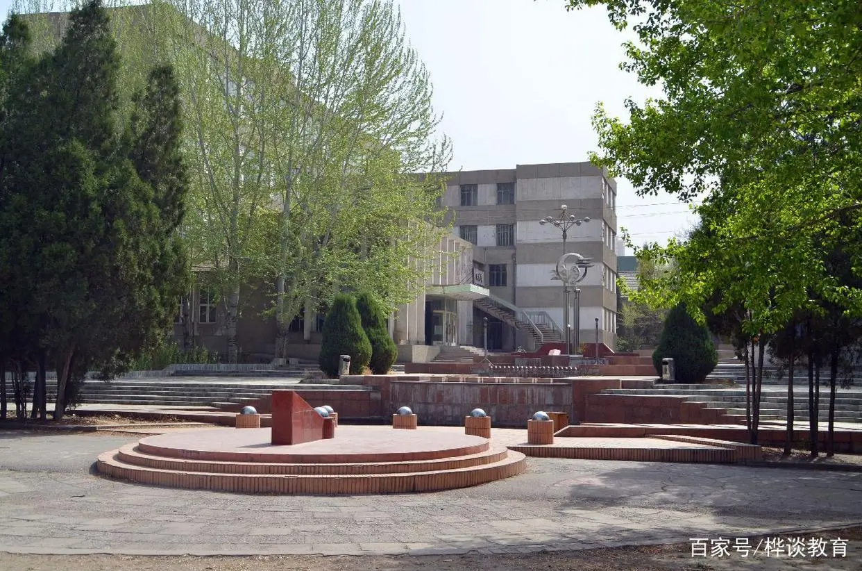 两所400多分就可录取、公办二本院校，性价比很高，值得报考！