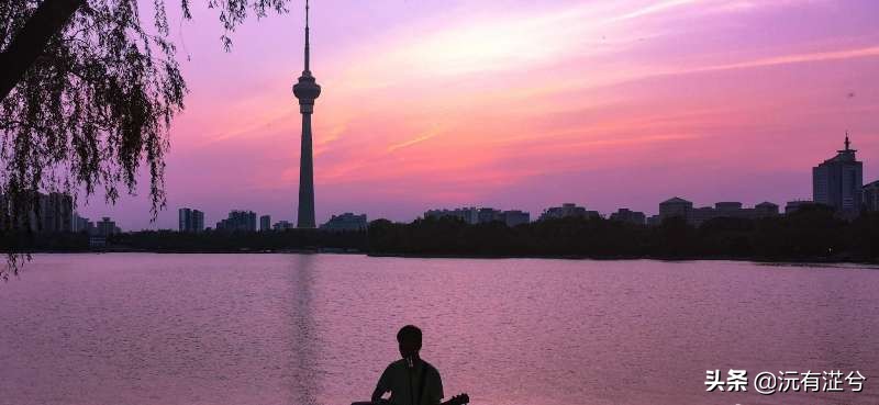 重忆｜2015新疆高考语文作文——《在热爱的世界里闪闪发光》