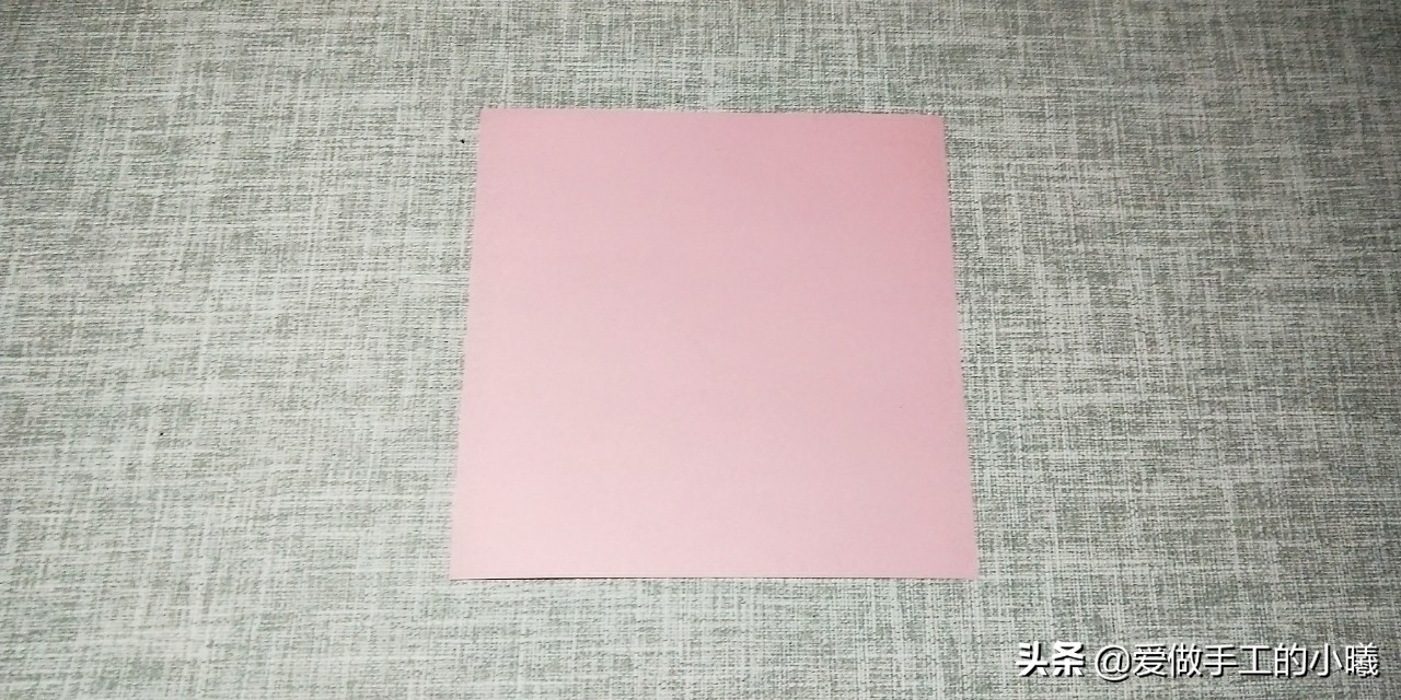 漂亮的蝴蝶结折纸，简单易学，用来做装饰不错呦