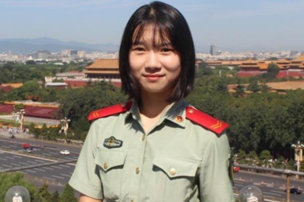 2021女兵报名开始了，征兵要求有新变化，女大学生实习期也可参军