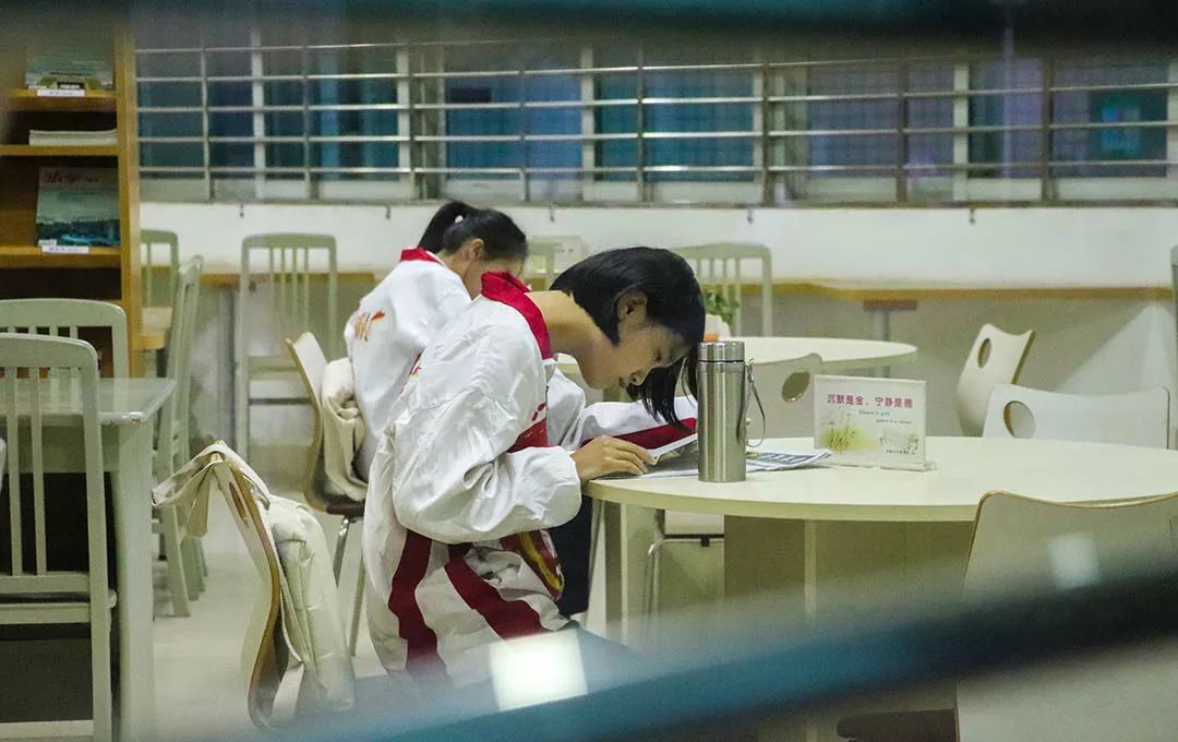 泉州这所中学，办过世界级比赛，还有独立露天游泳池？！厉害了！