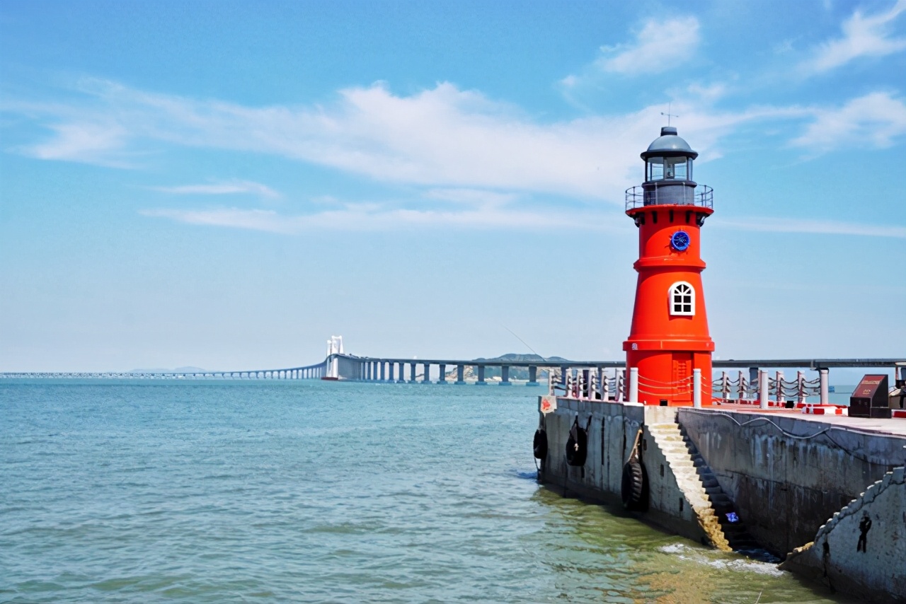 吴克华：开国中将，塔山名将，曾五任司令员，亲家是副国级