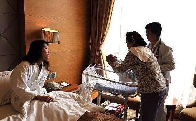 “一个月才挣4000，凭啥住上万的月子中心？那是有钱人标配”