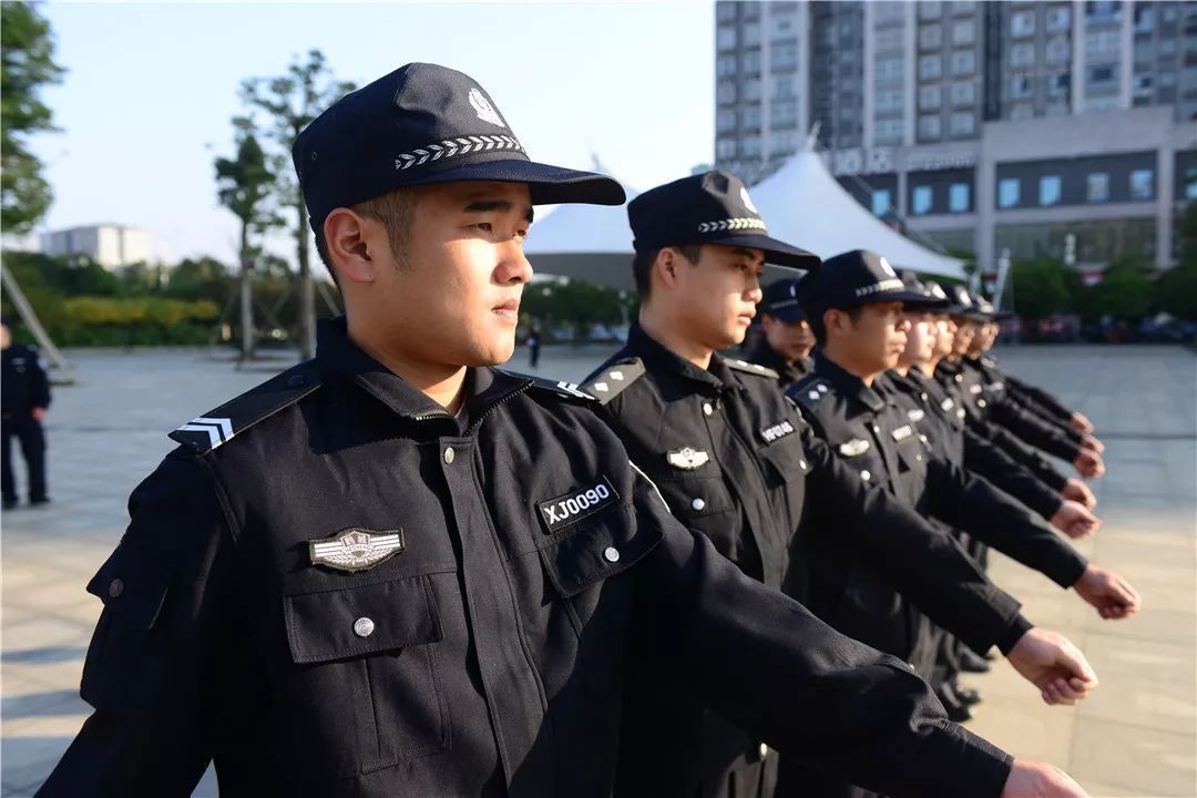 辅警迎来“年薪制”招聘，薪资有望达到15万，还有机会进体制内