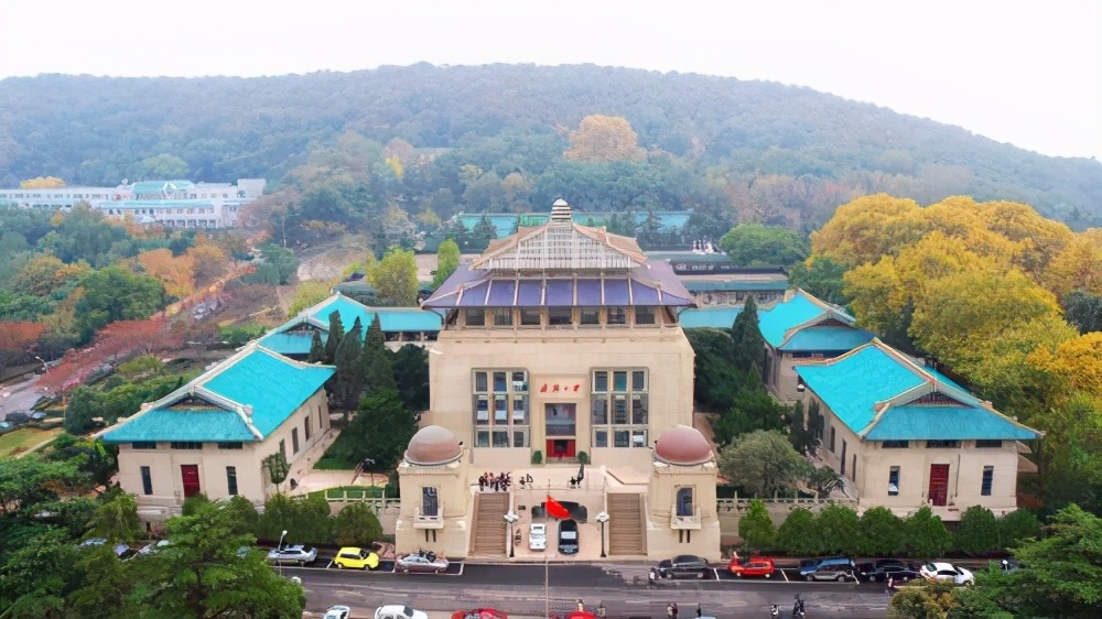 武汉大学2020届本科毕业生：57.07%国内升学或留学深造