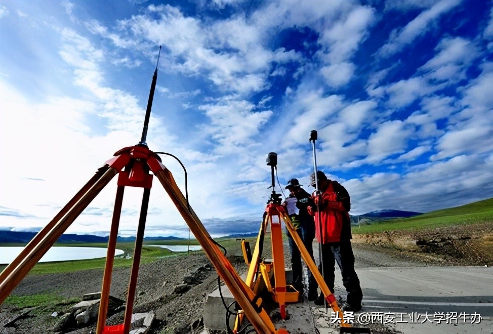 填报志愿必看！今年这些热门专业，就业好、薪资高，引起考生关注