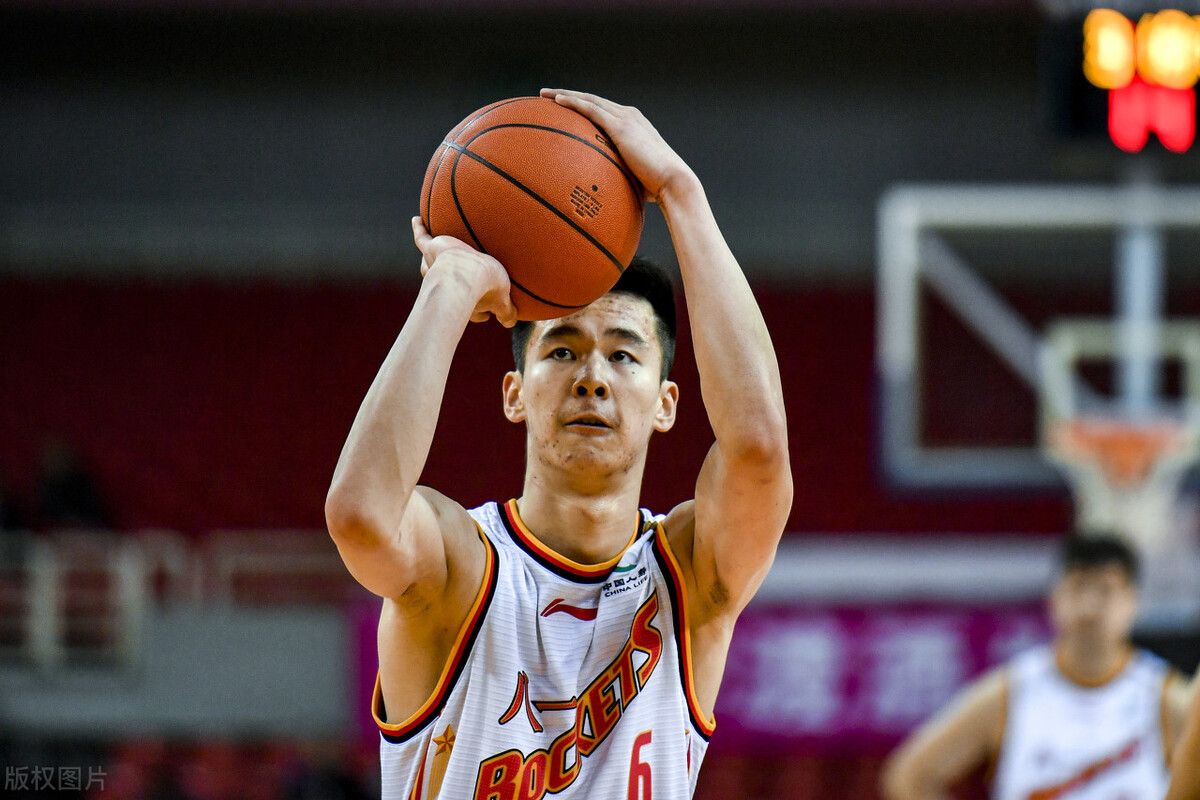 胡明轩为什么不去nba（为什么张镇麟胡明轩不报名参加NBA选秀？他们已经获得了选秀资格）