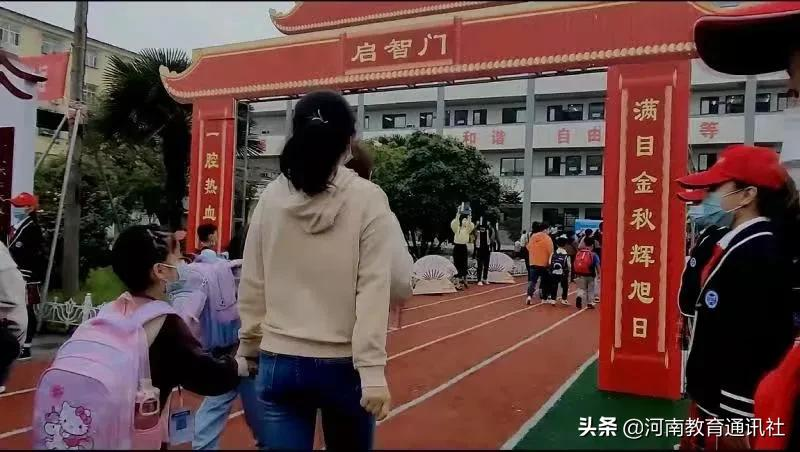 以诗润心 以礼正行！沁阳市商隐小学举行2021级一年级新生入学仪式