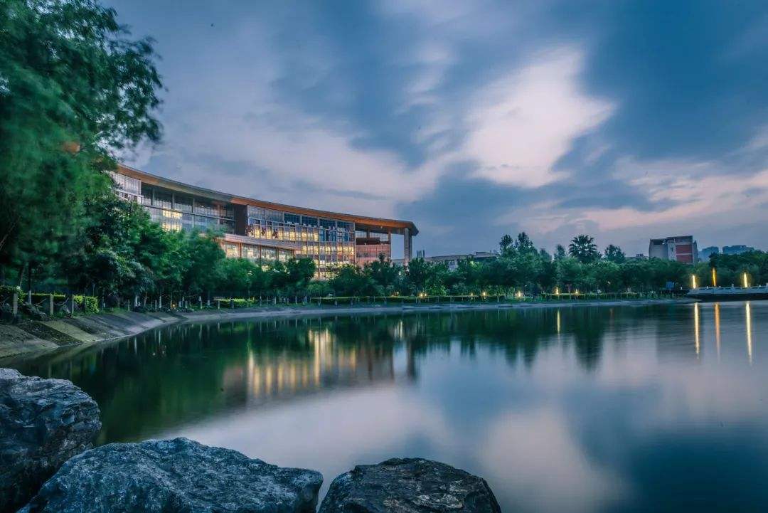国内的五个政法大学,都有心酸的历史,最受委屈的是西北政法大学