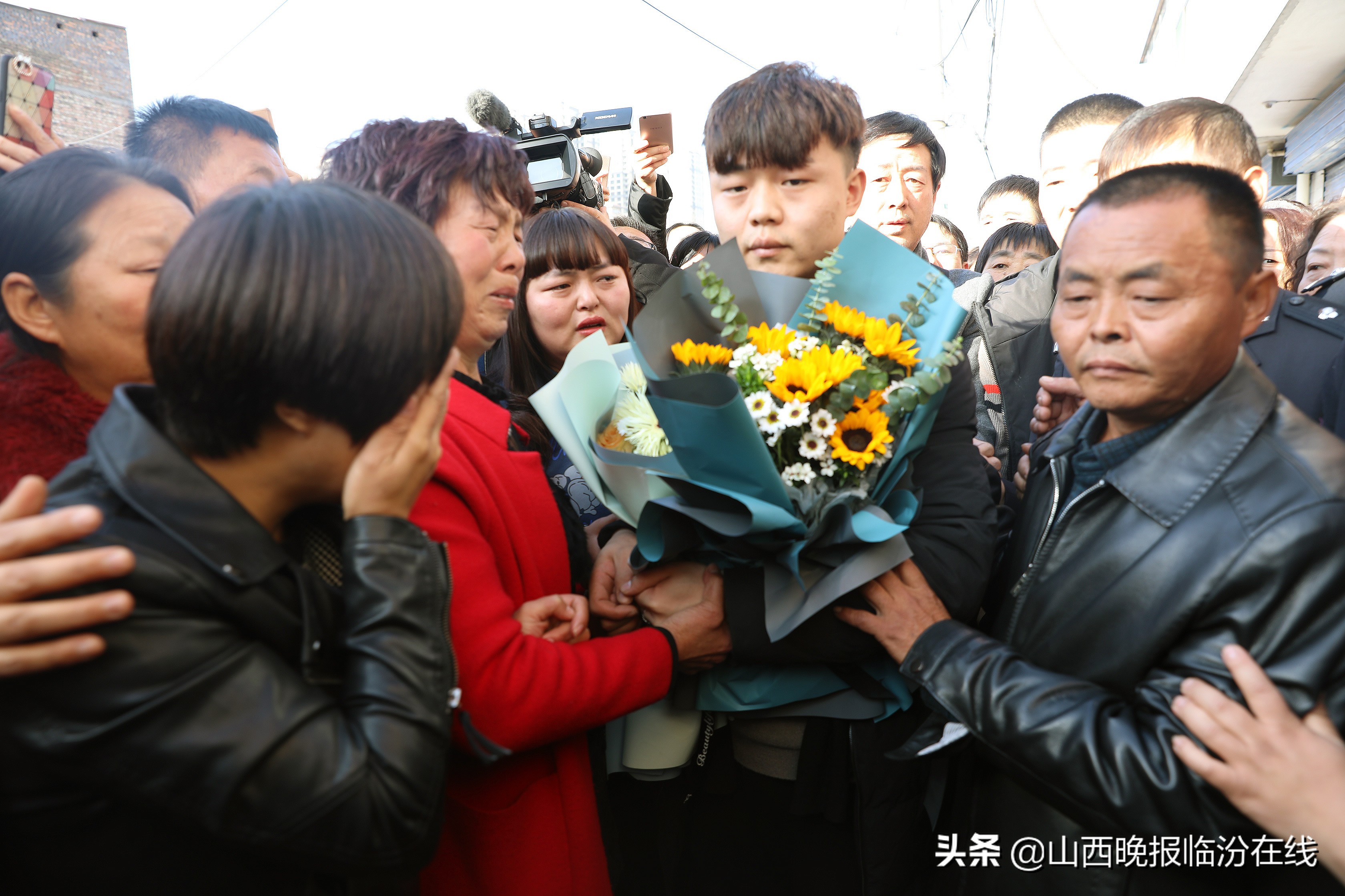 霍州男孩2岁时被跨省拐卖，19年后终与家人团聚