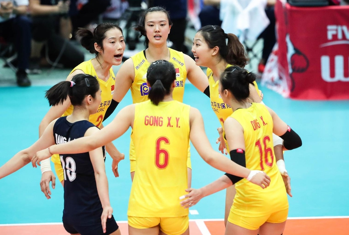 胡銘媛為什么落選女排世界杯（解讀一下：為何胡銘媛再次入圍中國女排集訓名單，鄭益昕卻落選）