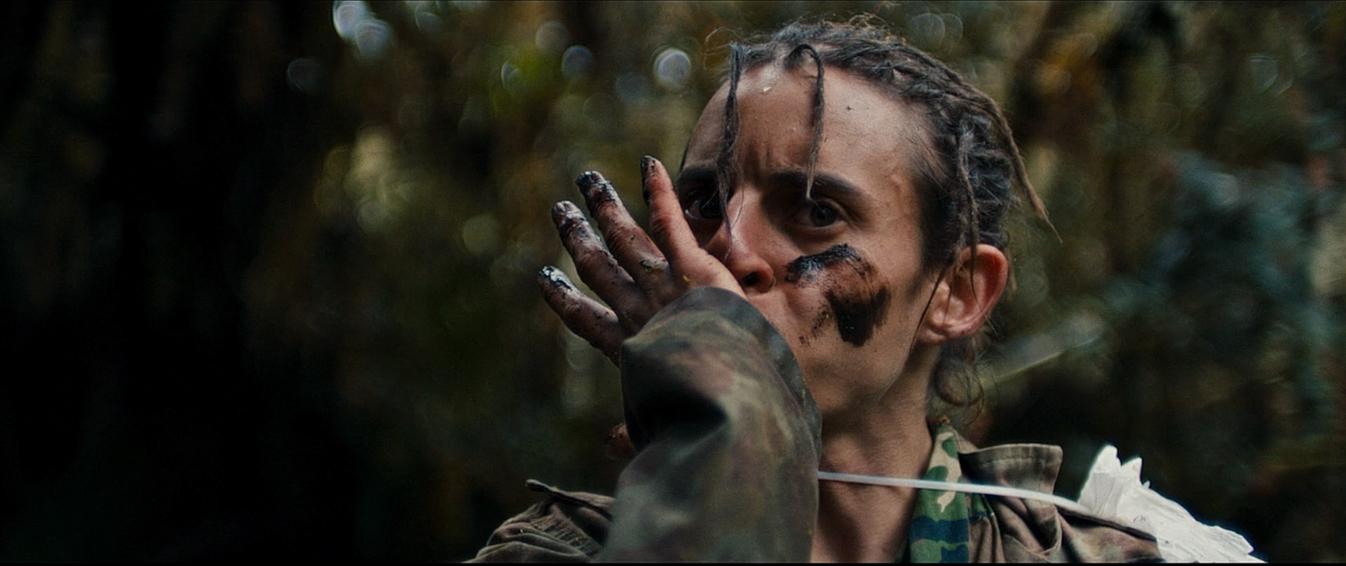 一部反映哥武背景的电影《猴子》,揭露人性突变的真相