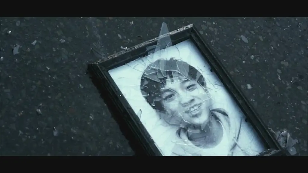 韩国票房上升最快的冠军片，这部电影，让人从头哭到了尾