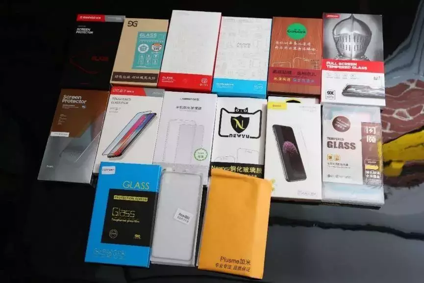 变着方法弄碎我的iPhone手机膜-17款钢化玻璃膜大横评