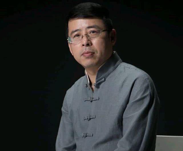让中国向全世界道歉，真是滑天下之大稽！名嘴阿丘被央视彻底封杀