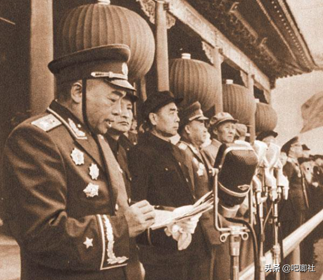 国防部7位副部长，6位是大将和上将，廖汉生中将为何能跻身其中