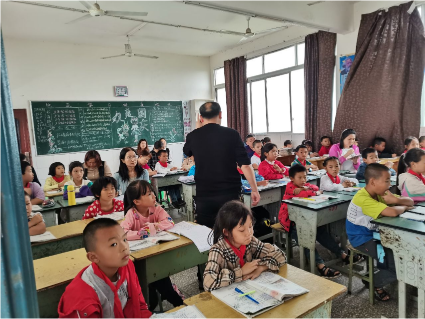 宜宾市叙州区柏溪街道喜捷小学校开展集体备课活动