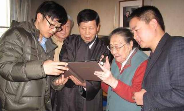 孔祥熙花2000元买孔氏户口？孔子的第77代嫡孙女，淳朴的孔德懋