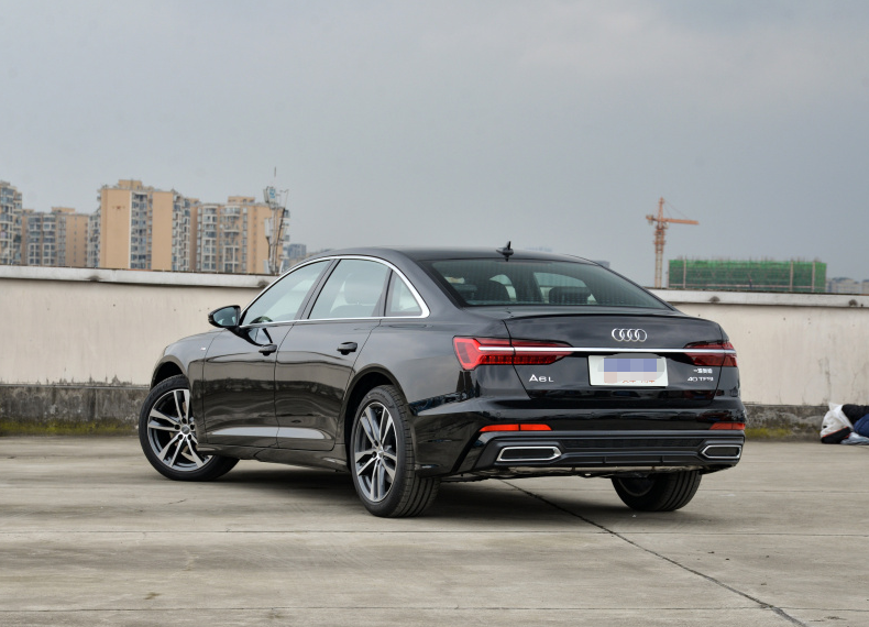 41万提了辆奥迪A6L，开了8630公里，车主一肚子话要说