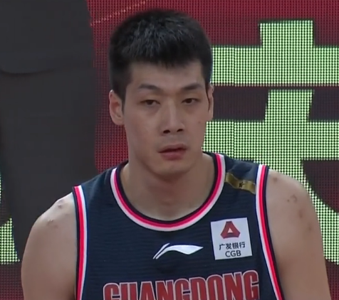 世界杯为什么不让任俊飞上场（为什么数据更好的任骏威不能入选男篮世界杯名单，任骏飞却可以？）