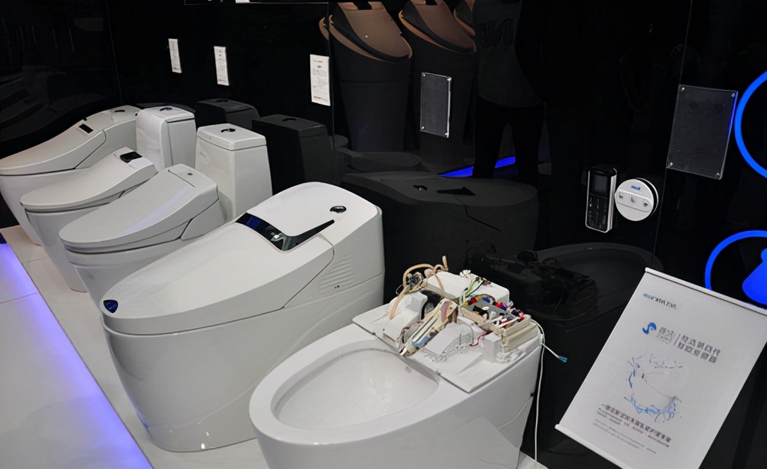 买马桶到底怎么买？销售经理透漏五个选购要点，就装内行人不被坑