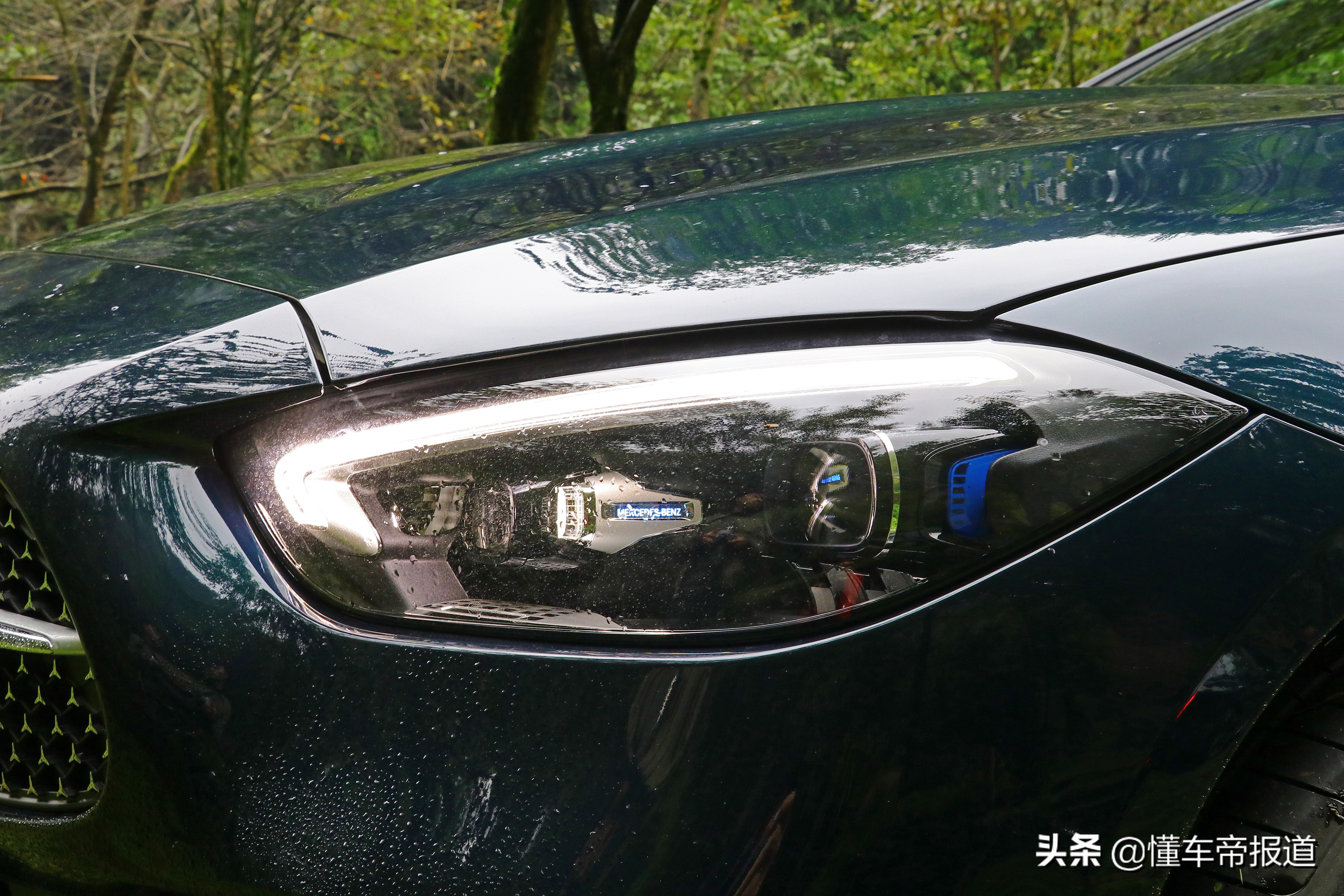 新车｜科技赋能，给生活加“电”！试驾一代奔驰C级