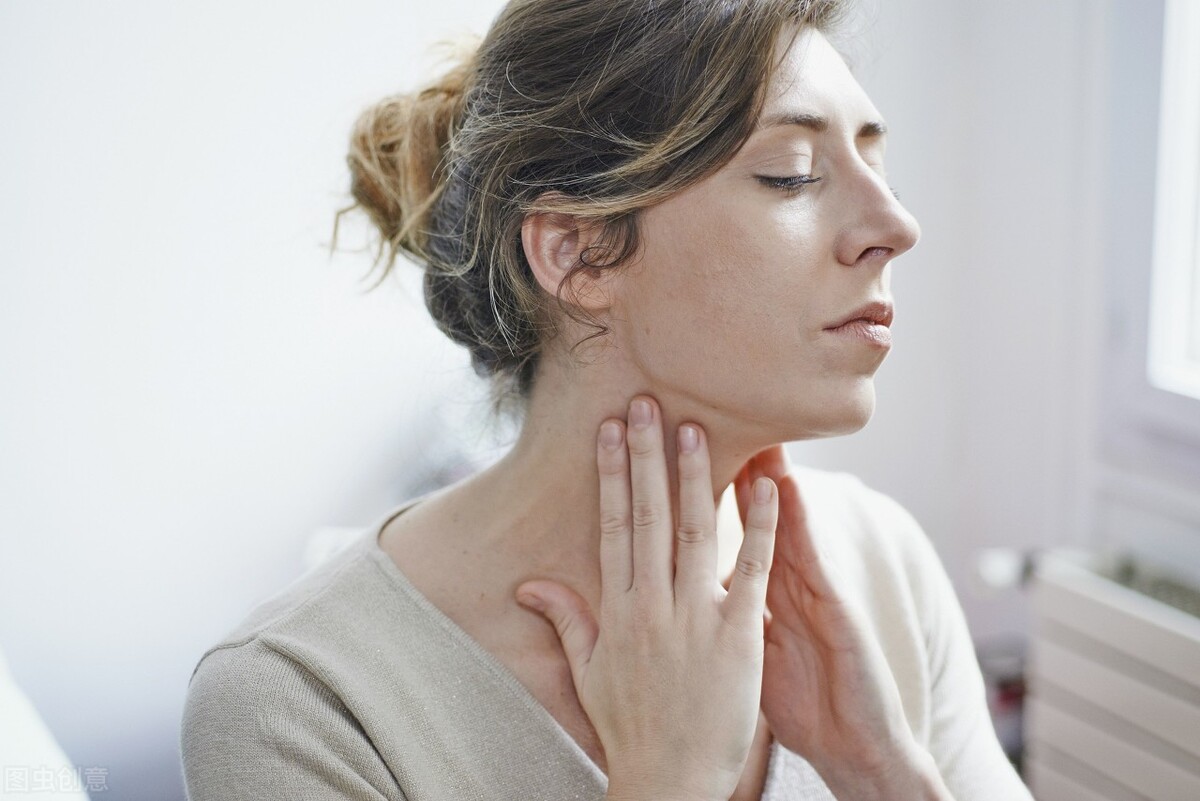 喉咙痛，不仅仅是感冒，可能是这5种疾病引起的，大家要重视起来