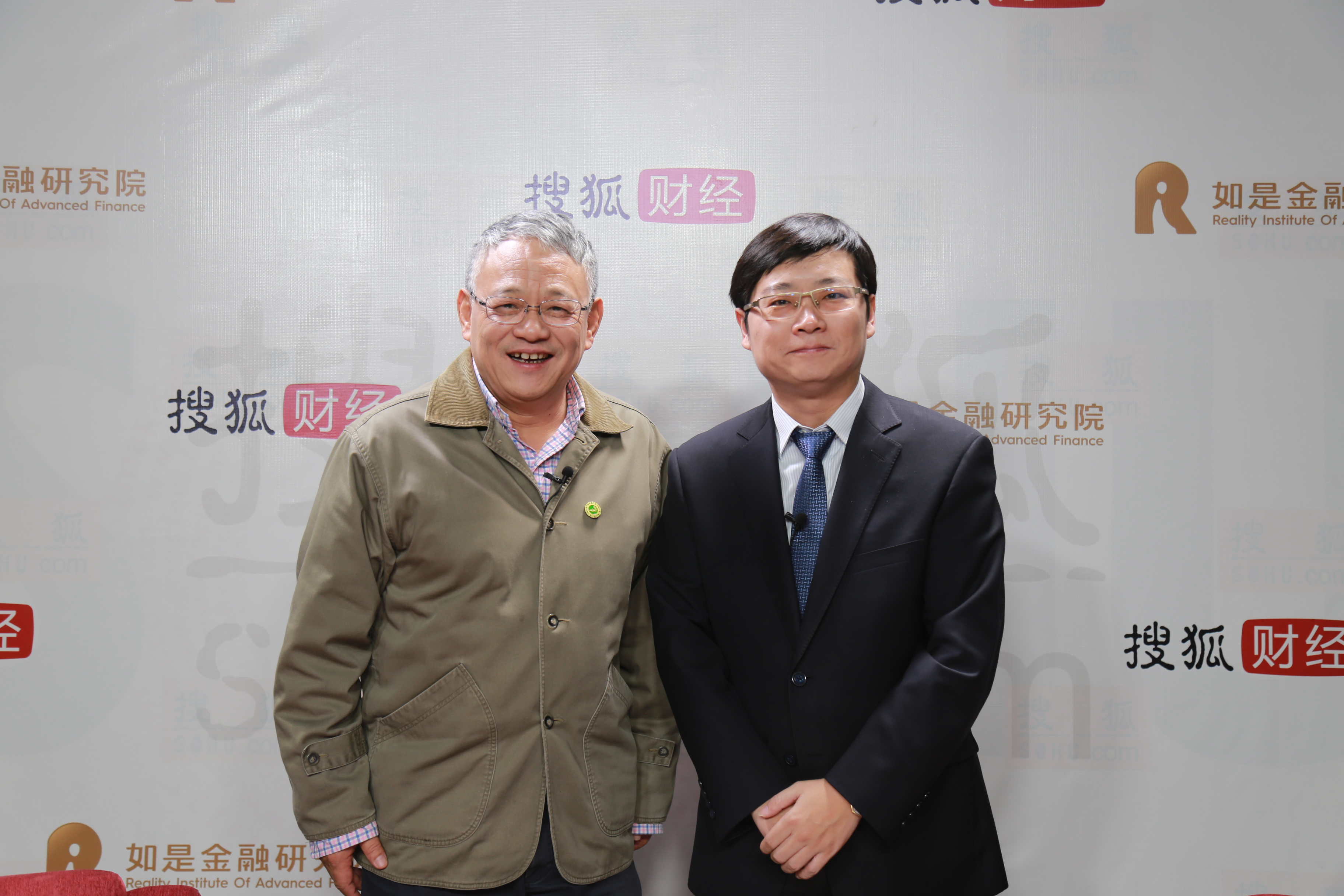 恢复高考后首届考生往事，2人成中国首富