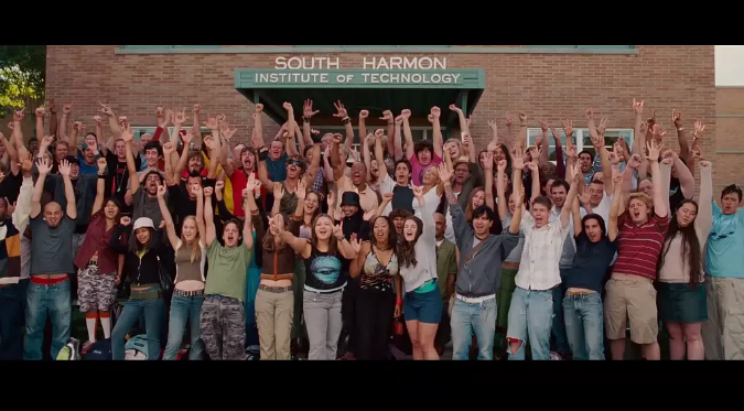 《录取通知》：落榜高中生创办“假冒大学”却最终合法的启迪