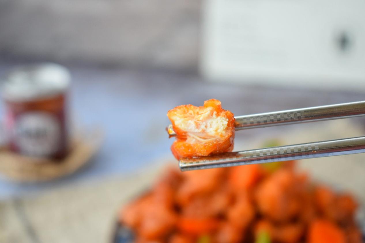 糖醋鸡肉的做法（教你做出成本不到十块钱的糖醋鸡肉）