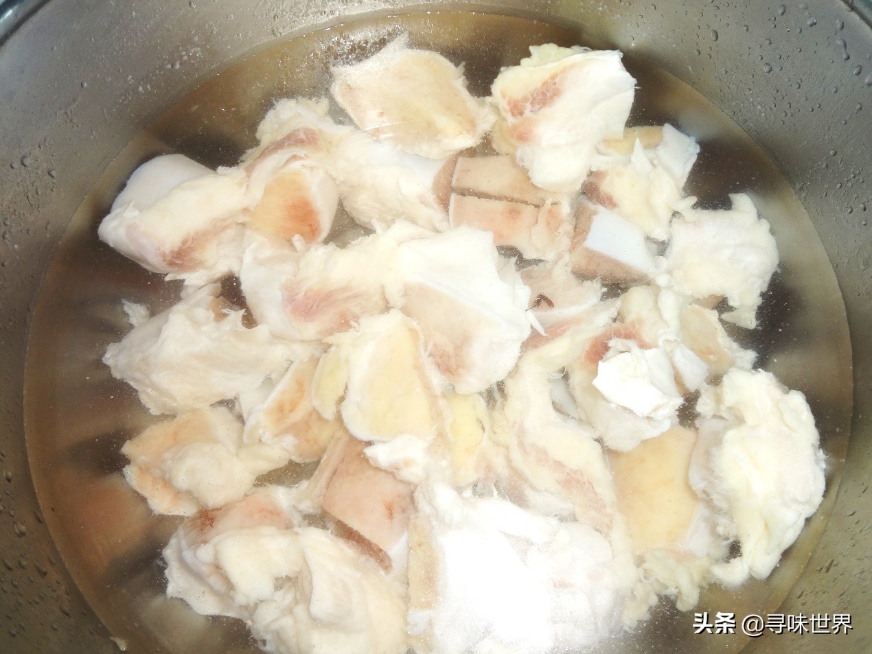 牛骨头汤的做法（手把手教你熬牛骨汤正确做法）