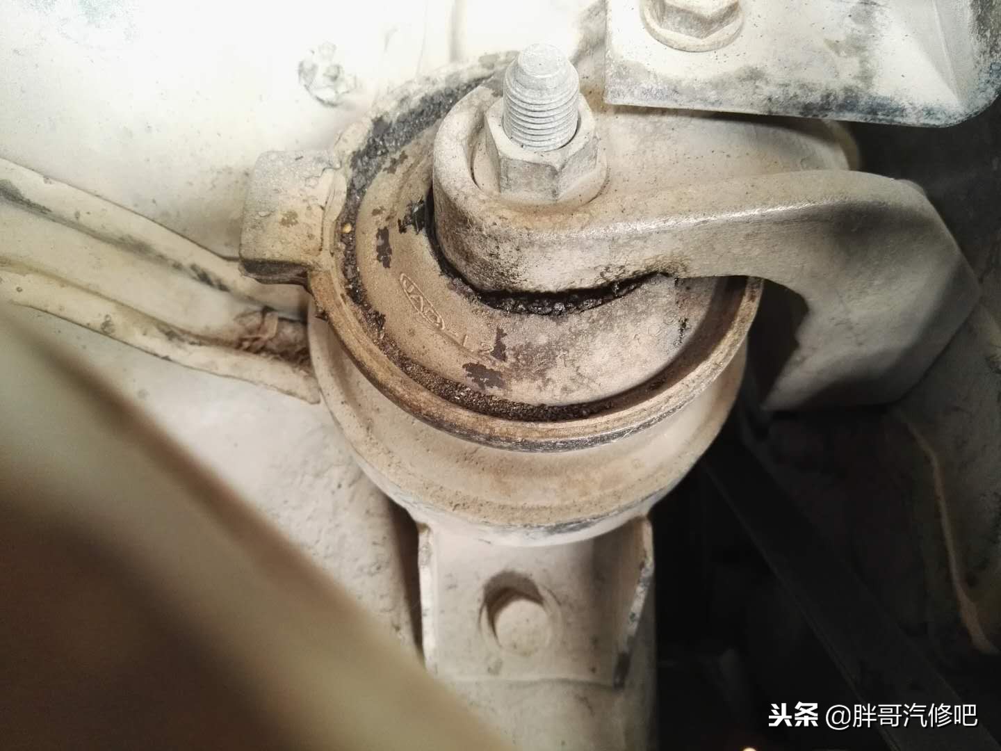 车辆抖动大家不要乱投医，分析清楚故障才能解决问题，胖哥讲解