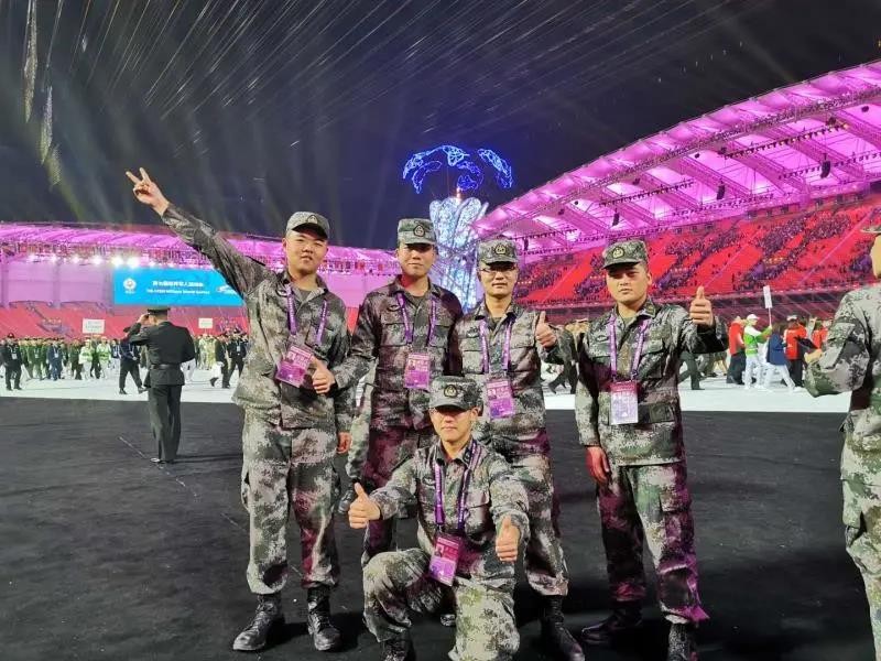 交大“军人学霸”！破格提拔，执行重大军事任务，退役归来，11门课满绩！