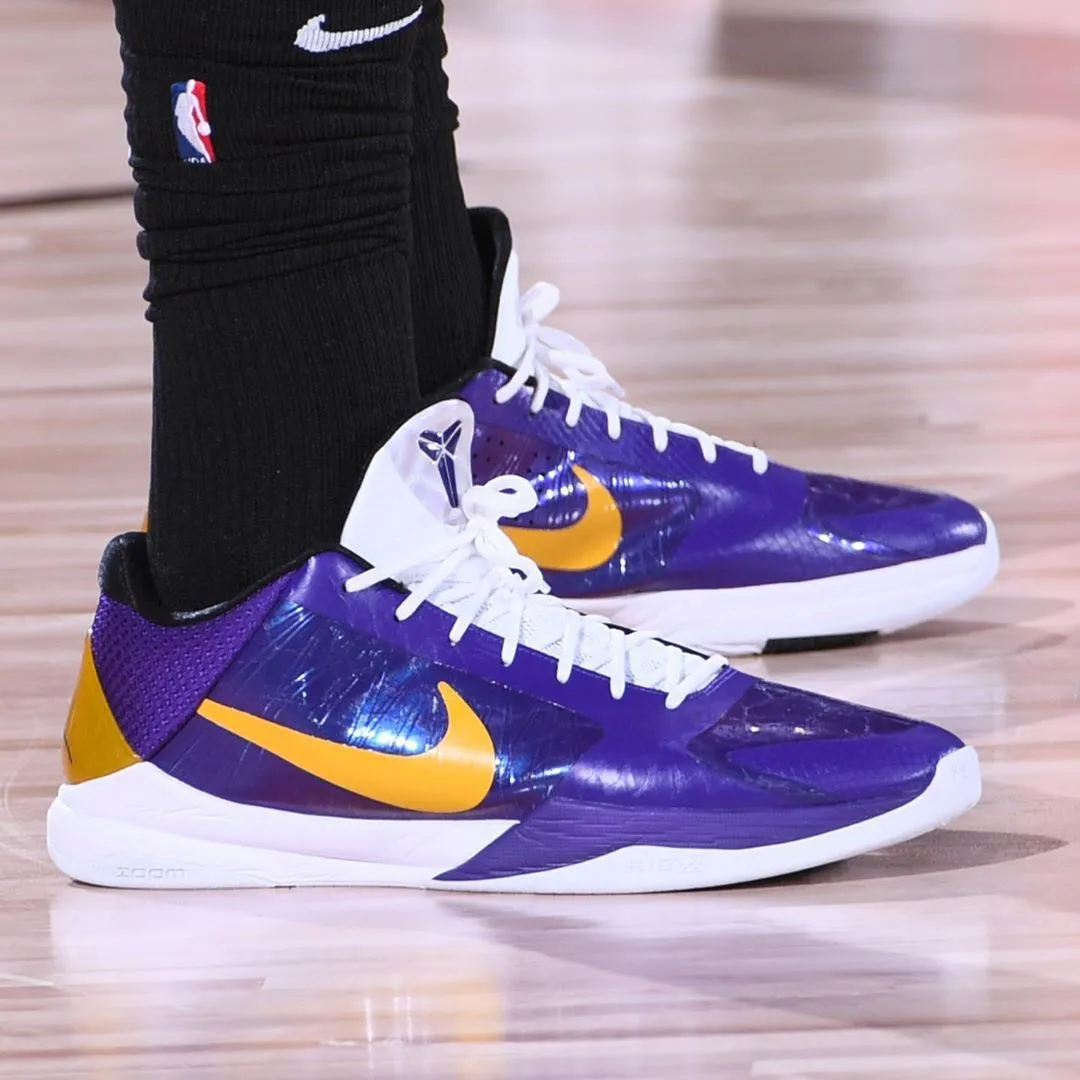 kobe12(NBA球员上脚：超多Kobe5个人配色，塔克浓眉德罗赞都有)