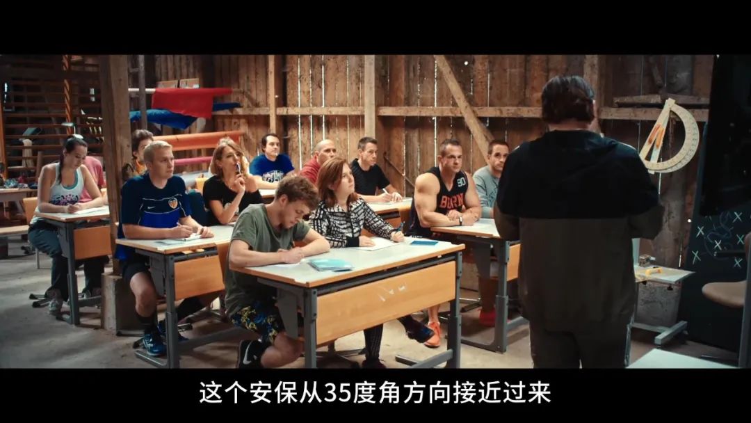 足球比賽中為什么有人裸奔（尺度爆表，這片連海報都打了馬賽克）