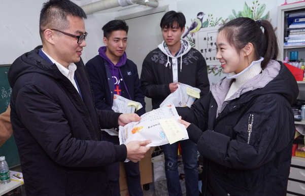 都说大学期末考并不难，为什么还有不少学生挂科？过来人一语道破