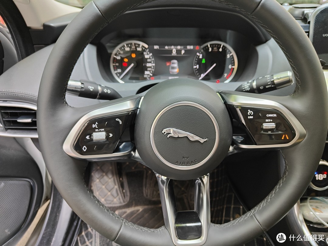 捷豹xel,年轻人的第一辆豪华品牌轿车
