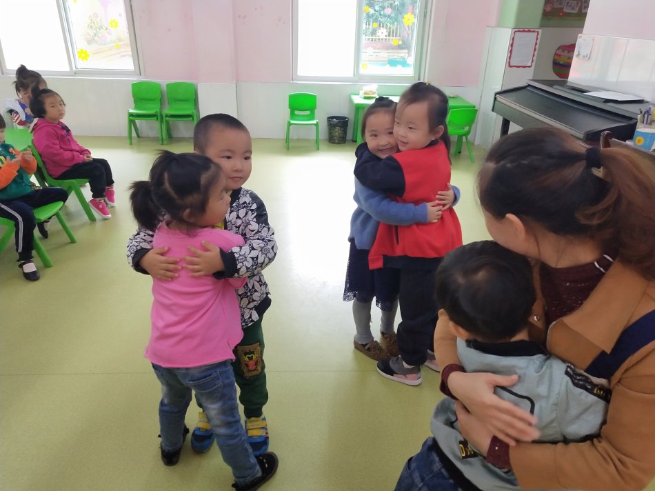 大学恋爱课堂挤爆，学会恋爱才是年轻人最紧迫的能力