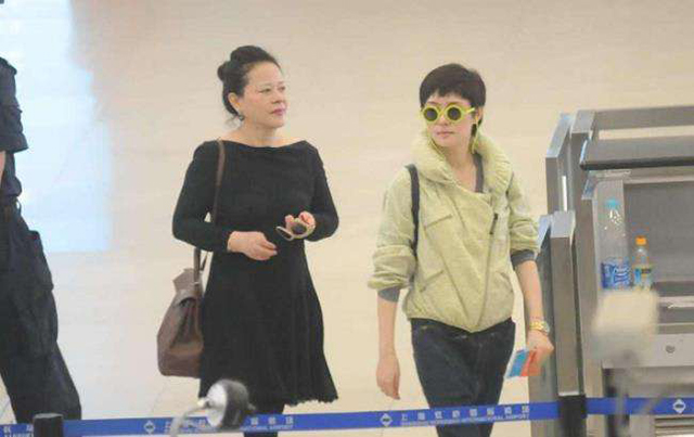 当年不满孙俪捐助太少，恩将仇报的白眼狼男孩向海清，现状如何？