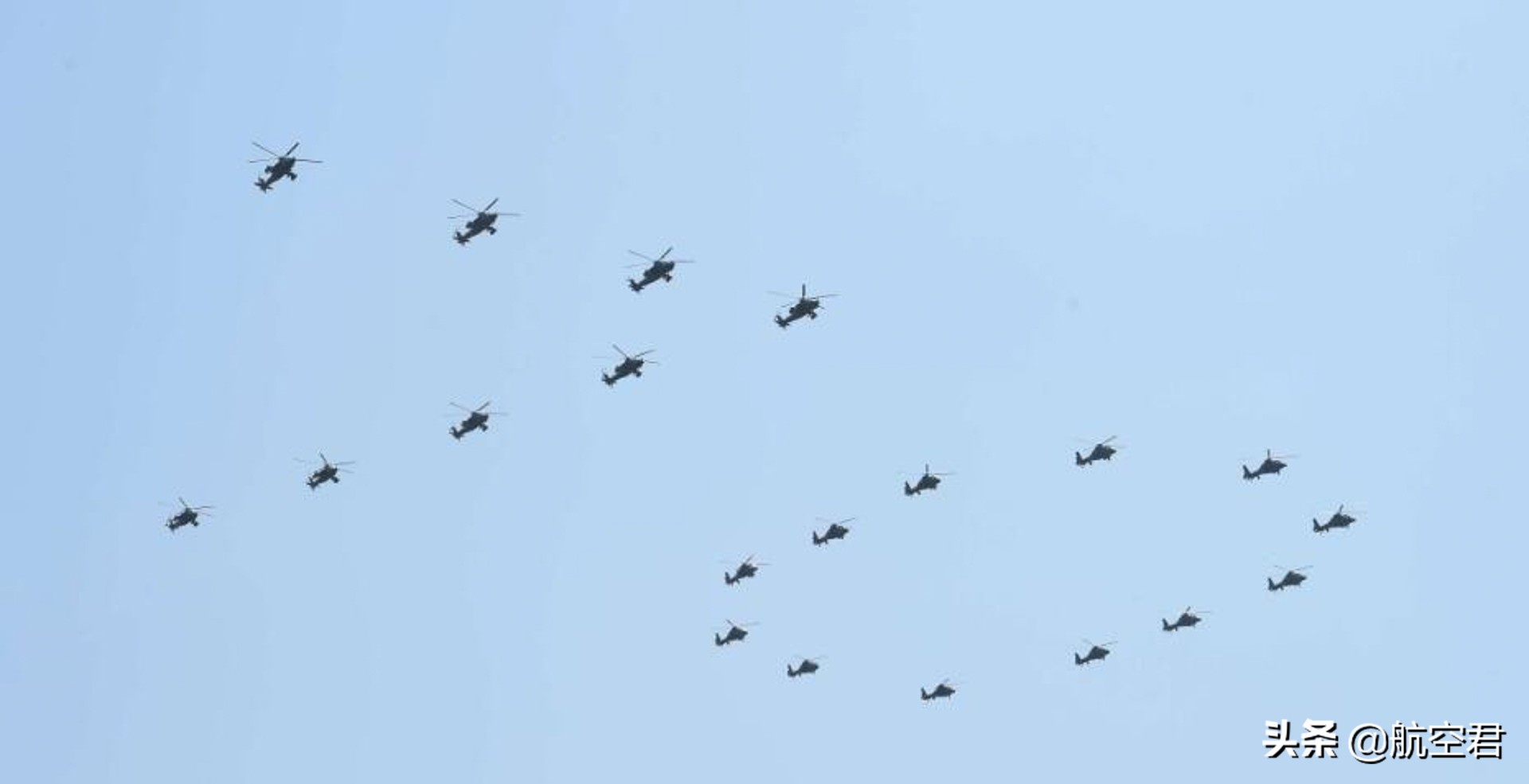 从俄罗斯胜利日阅兵空中分队装备，看中国与俄罗斯空中力量差异