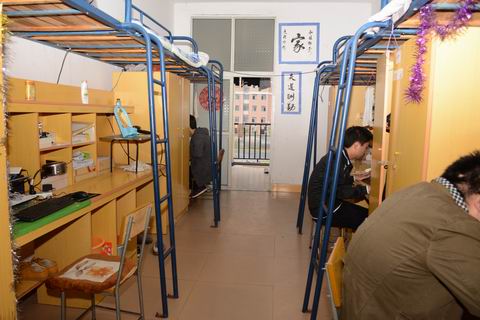 教育部规定，不允许在校大学生校外租房，家长直呼可以放心了