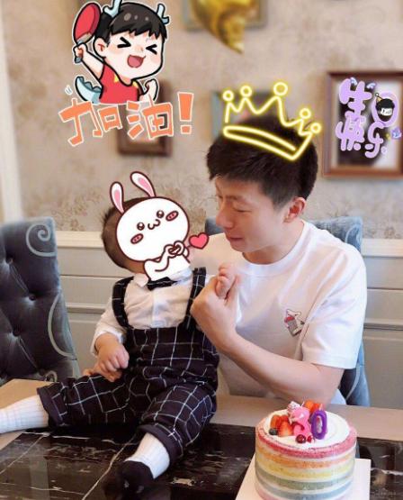 马龙和老婆一起多久(乒乓大满贯马龙:爱情长跑8年娶"校花"做老婆,婚姻