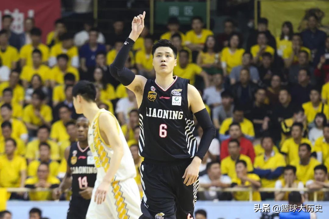 为什么贺天举不能上nba名人堂（？贺天举的选秀报告！三分出色，有精神韧性，为何没进入NBA？）