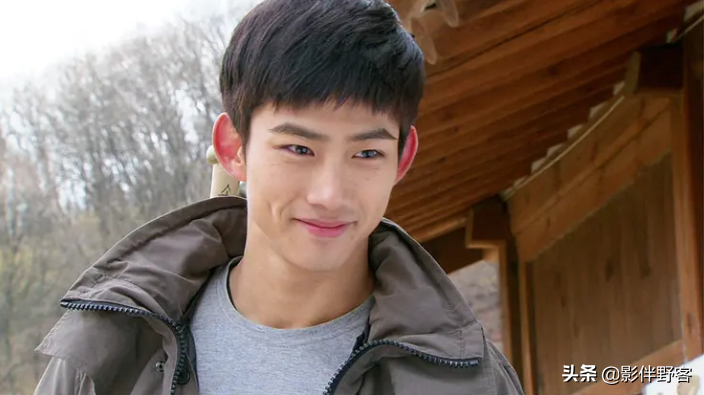 韩剧「学校」系列捧红的那些明星们，《学校2020》停拍，失望