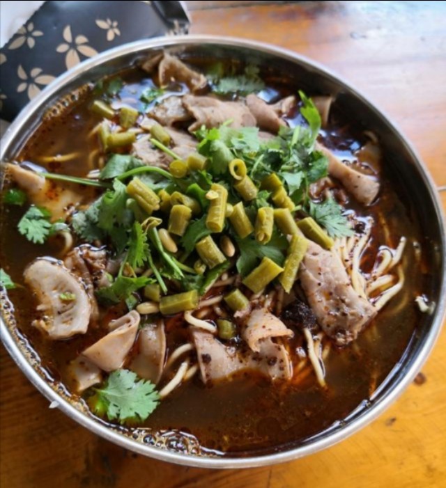 正宗襄阳牛杂面做法，学会直接开店，附配方详细步骤，人间美味！