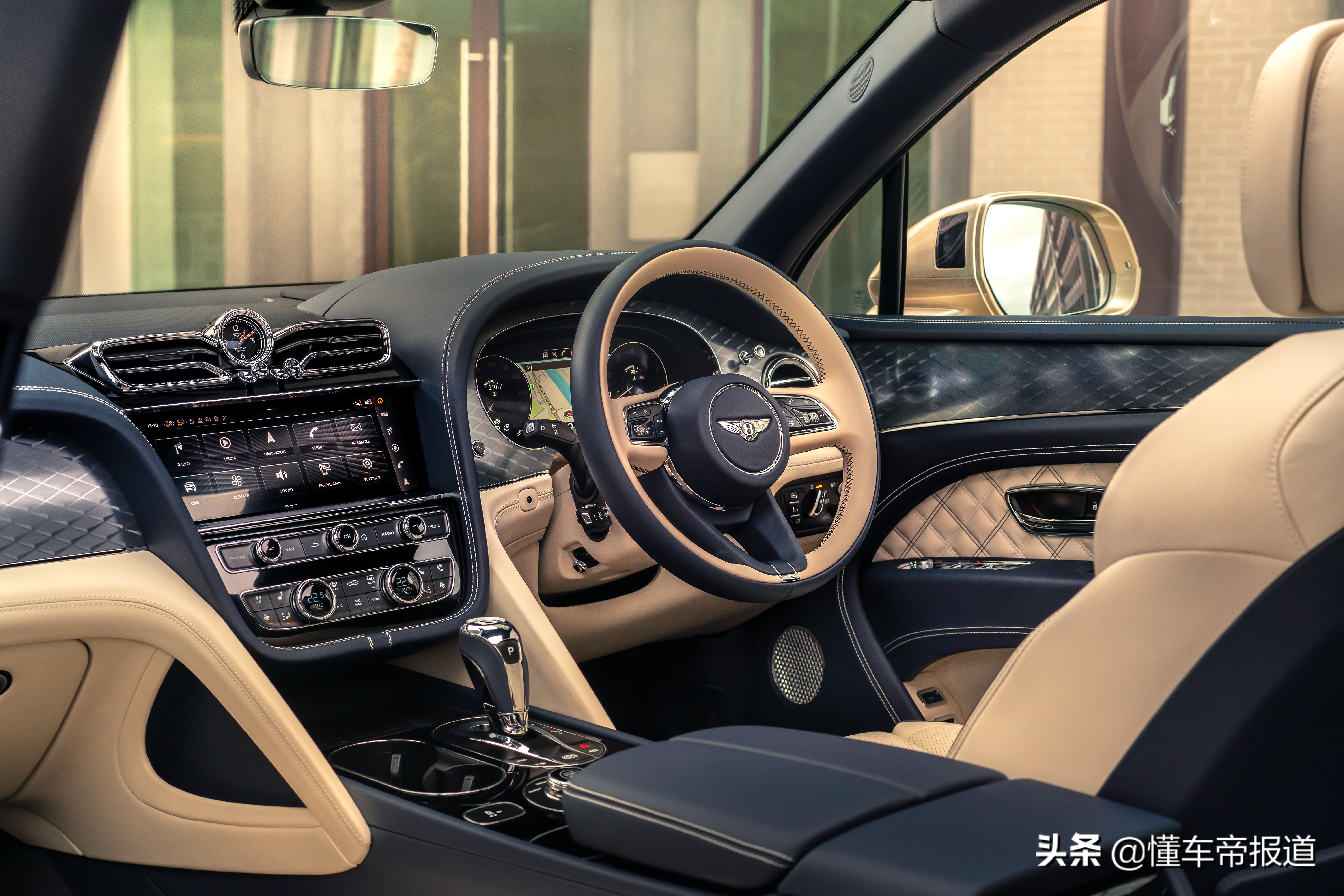 新车丨最贵的绿牌SUV？2021款宾利添越PHEV亮相上海车展