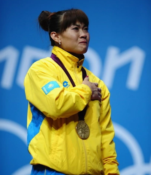 中国什么时候成为举重大国(换洋名,改国籍,曾经的举