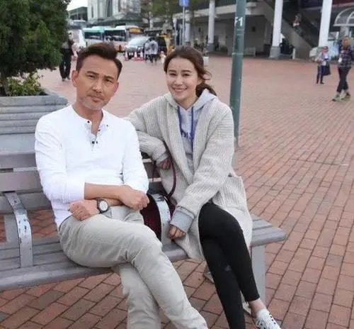 5位港圈中的“渣男”，陈浩民借醉狼吻女模特，罗嘉良被指弃糟糠