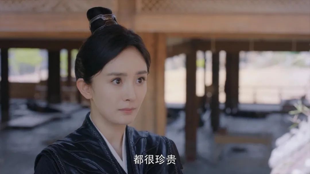 热搜一个接一个，可这部新剧却暴露了杨幂的“尴尬”处境