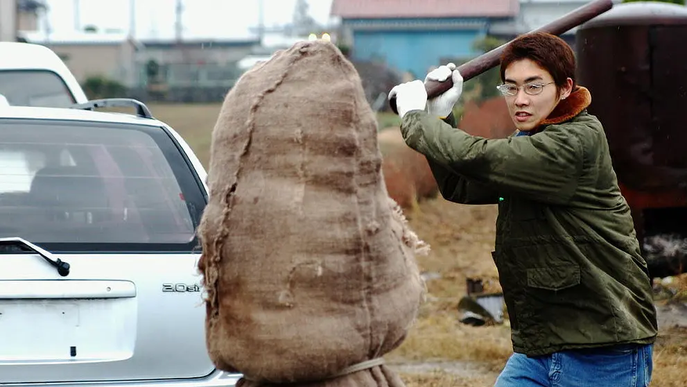 日本女孩整天套上麻袋,只露出修长的双腿!让人细思极恐的电影
